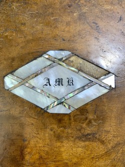 Missing Mother of Pearl inlay